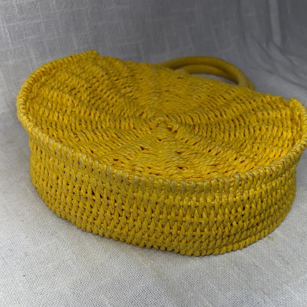 MMS Round Yellow straw Raffia Woven Handbag with zip closure and Top Handle - Picture 12 of 12